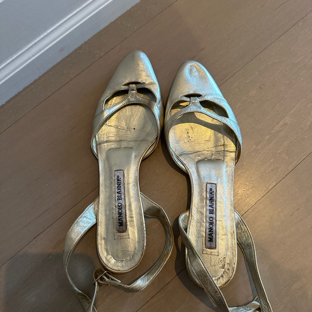 Manolo Blahnik Metallic Gold Slingback Flats - Picture 3 of 5